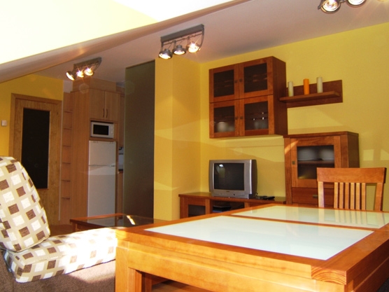 Inmobiliaria Casmar - Apartamentos en Villanúa - Imágenes de interiores 08