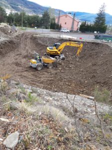 Sayerri - Excavación del solar - Inmobiliaria Casmar - Pisos, apartamentos en Pirineo